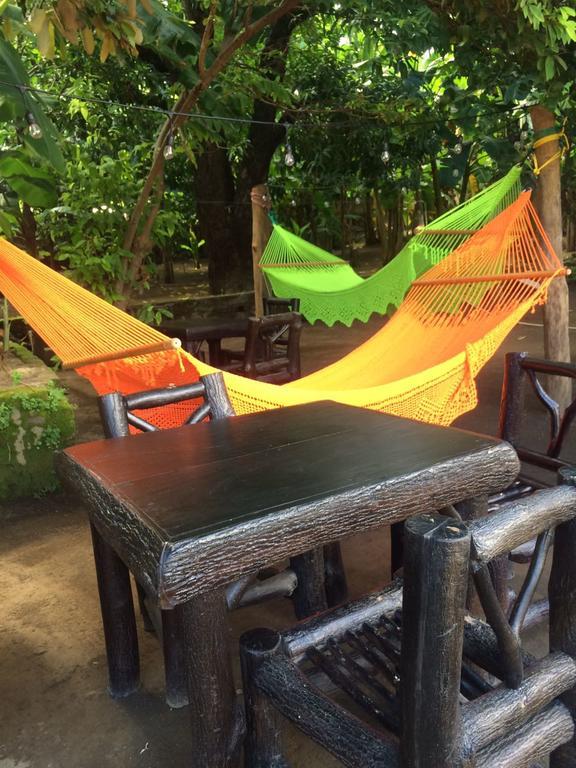 Hostel Los Abuelos 莫约加尔帕 外观 照片