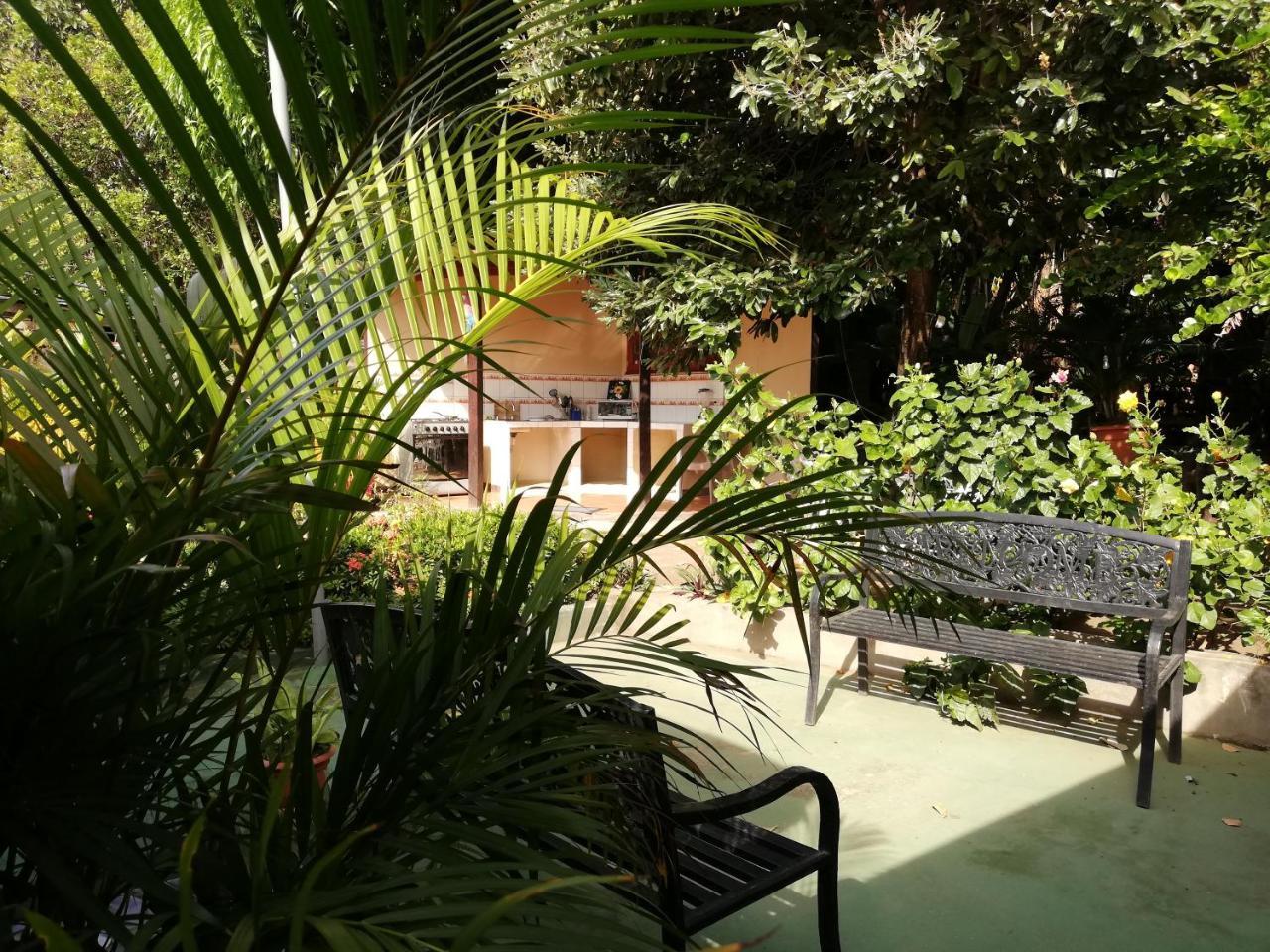 Hostel Los Abuelos 莫约加尔帕 外观 照片