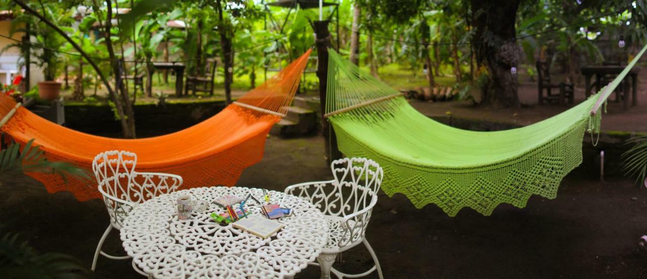 Hostel Los Abuelos 莫约加尔帕 外观 照片